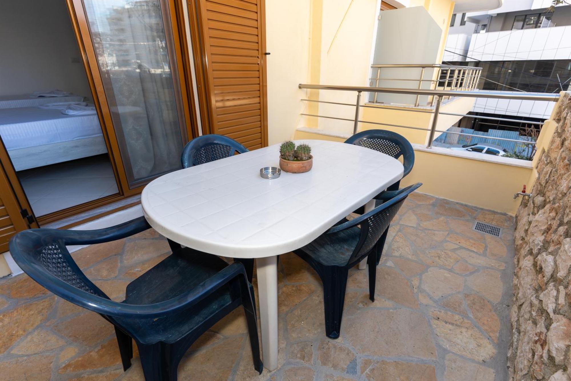 סרנדה Sheme'S Apartments מראה חיצוני תמונה